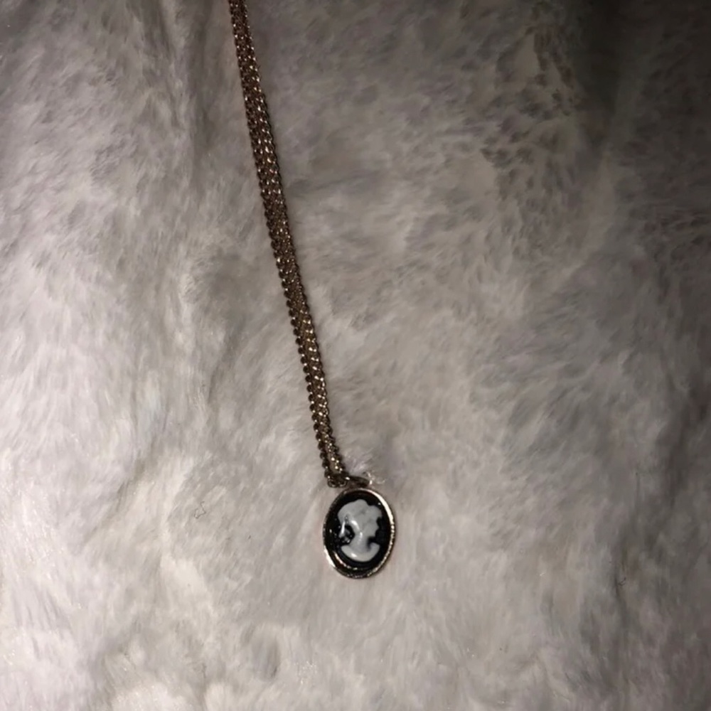 Rose Gold Cameo Necklace